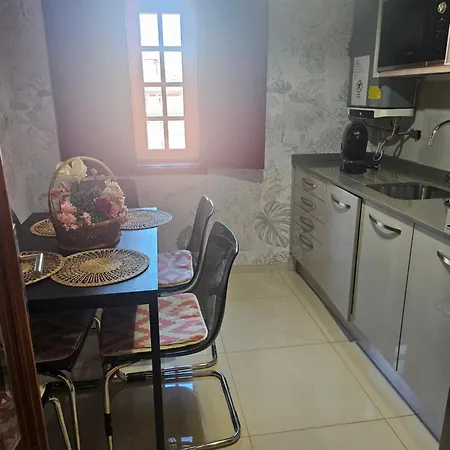 Muralha Da Barca Apartamentos -Fique No Centro Do Porto Junto A Ponte D-Luis Irnal Nº13939 Al,5848 Al, 6419 Al-Chamada Para A Rede Movel Nacional Πόρτο