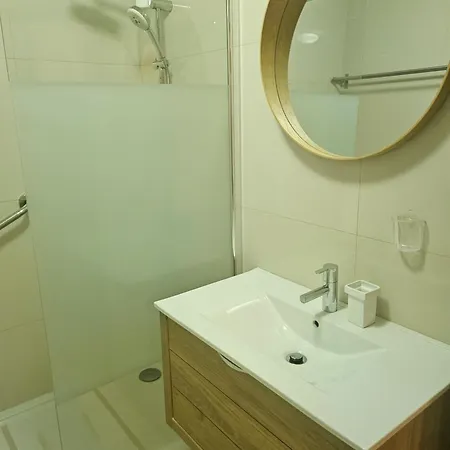 Διαμέρισμα Muralha Da Barca Apartamentos -Fique No Centro Do Porto Junto A Ponte D-Luis Irnal Nº13939 Al,5848 Al, 6419 Al-Chamada Para A Rede Movel Nacional