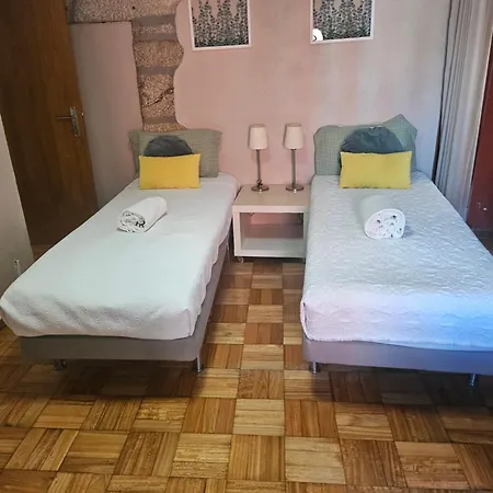 Muralha Da Barca Apartamentos -Fique No Centro Do Porto Junto A Ponte D-Luis Irnal Nº13939 Al,5848 Al, 6419 Al-Chamada Para A Rede Movel Nacional Apartman