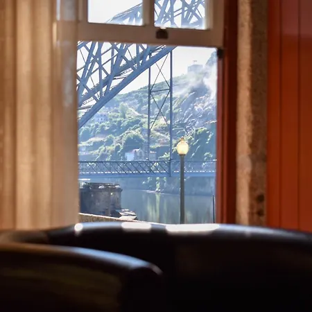 Muralha Da Barca Rnal Nº13939 Al,5848 Al, 6419 Al-chamada A Rede Movel Nacional Apartmán Porto