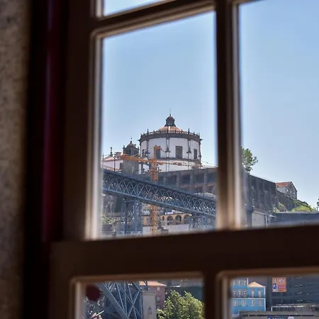 Muralha Da Barca Rnal Nº13939 Al,5848 Al, 6419 Al-chamada A Rede Móvel Nacional Apartamento Oporto