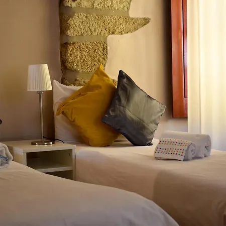 Appartement Muralha Da Barca Rnal Nº13939 Al,5848 Al, 6419 Al-chamada A Rede Movel Nacional Oporto