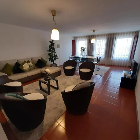 Apartment Muralha Da Barca Rnal Nº13939 Al,5848 Al, 6419 Al-chamada A Rede Movel Nacional *