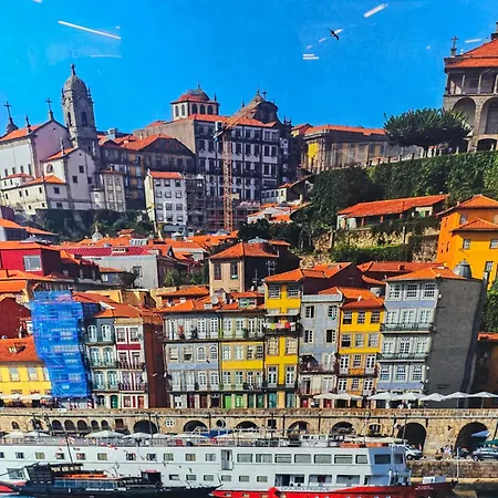 Muralha Da Barca -fique No Centro Do Junto A Ponte D-luis Irnal Nº13939 Al,5848 Al, 6419 Al-chamada A Rede Movel Nacional * 波尔图