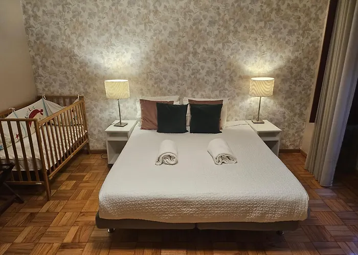 Muralha Da Barca Rnal Nº13939 Al,5848 Al, 6419 Al-chamada A Rede Movel Nacional Appartamento Oporto