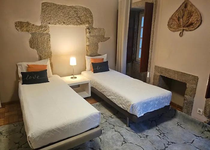 Appartamento Muralha Da Barca Rnal Nº13939 Al,5848 Al, 6419 Al-chamada A Rede Movel Nacional Oporto