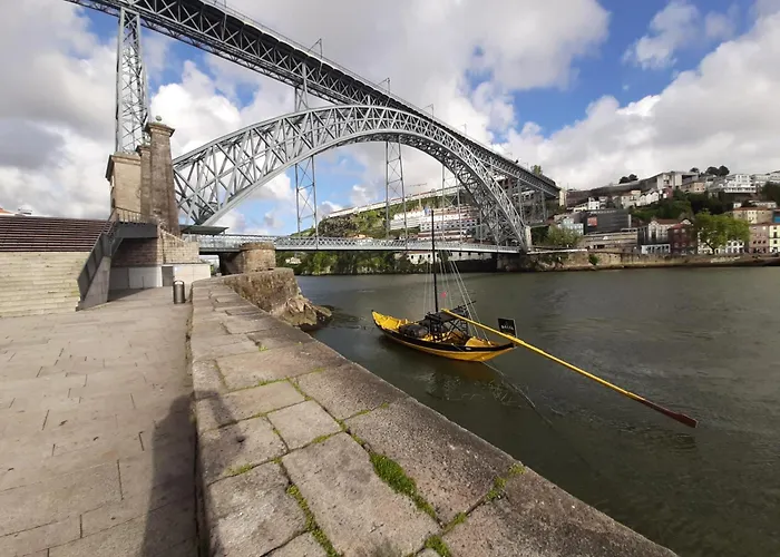 Daire Muralha Da Barca Rnal Nº13939 Al,5848 Al, 6419 Al-chamada A Rede Movel Nacional Porto