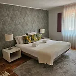 Apartamento Muralha Da Barca Rnal Nº13939 Al,5848 Al, 6419 Al-chamada A Rede Móvel Nacional